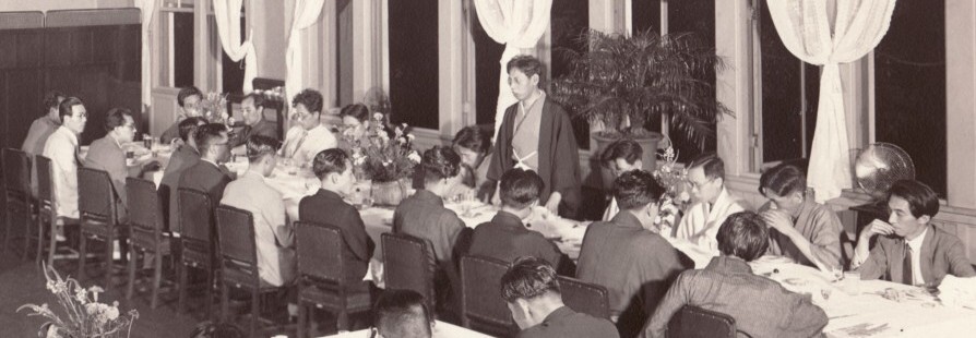 �ӔN�o�ŋL�O��