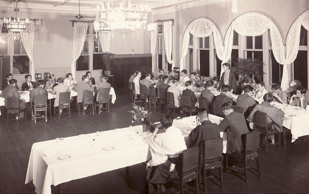 �ӔN�o�ŋL�O��