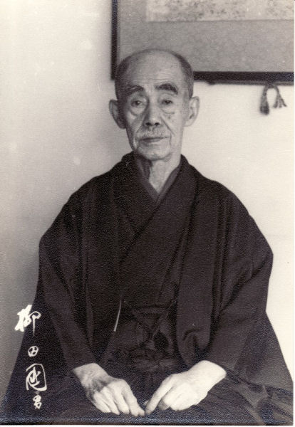 ���c���j