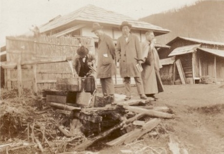 �|�v����